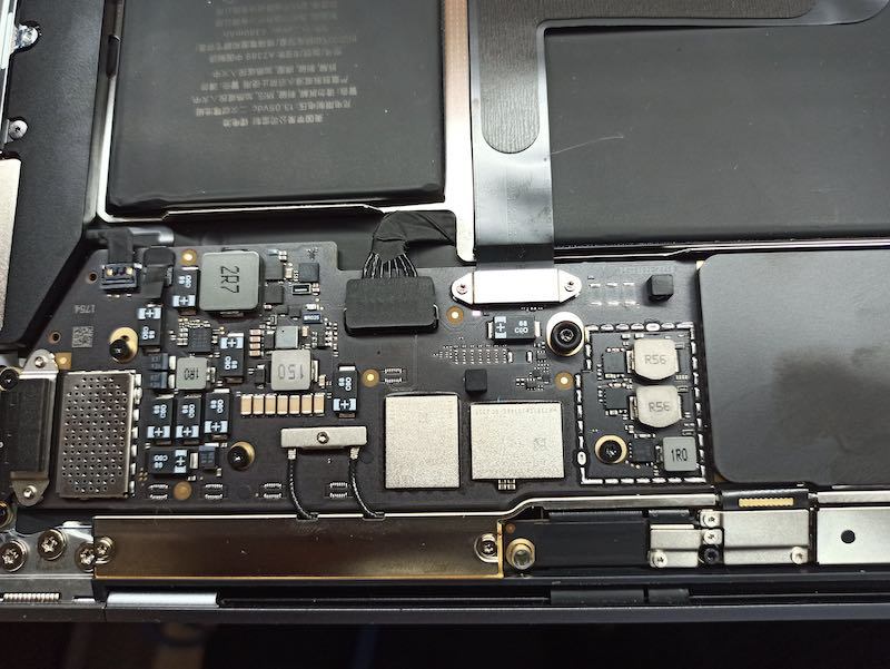 MacBook Logic Board Repair by MakCity